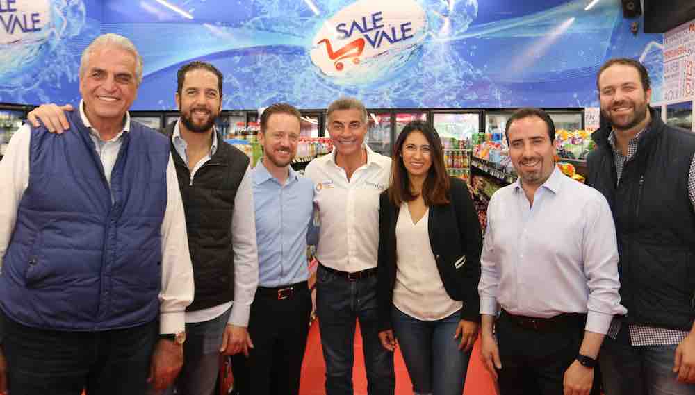 Tony Gali y Luis Banck ponen en marcha la campaña «Consume lo hecho en Puebla»