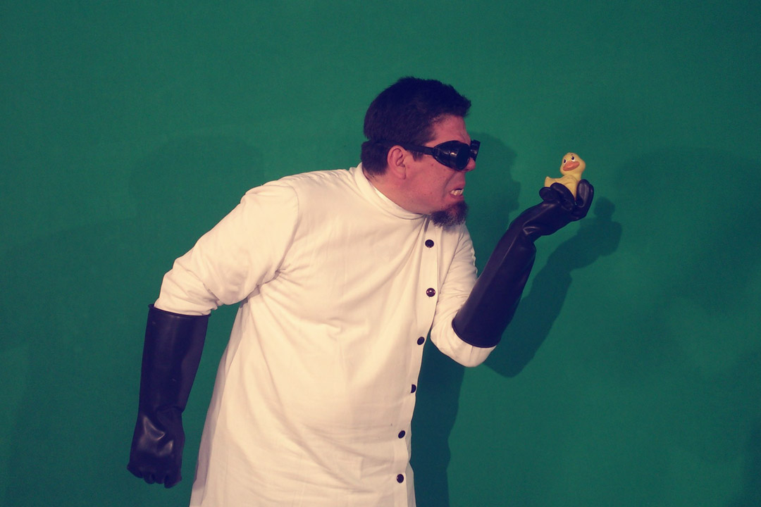 Daniel de la Torre y su personaje "Sigfrido Von Frankenstein" Ciencia