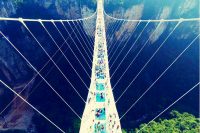 Puente de Cristal más grande del mundo