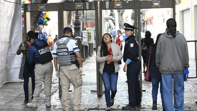 Cierran primer cuadro de la ciudad en Puebla