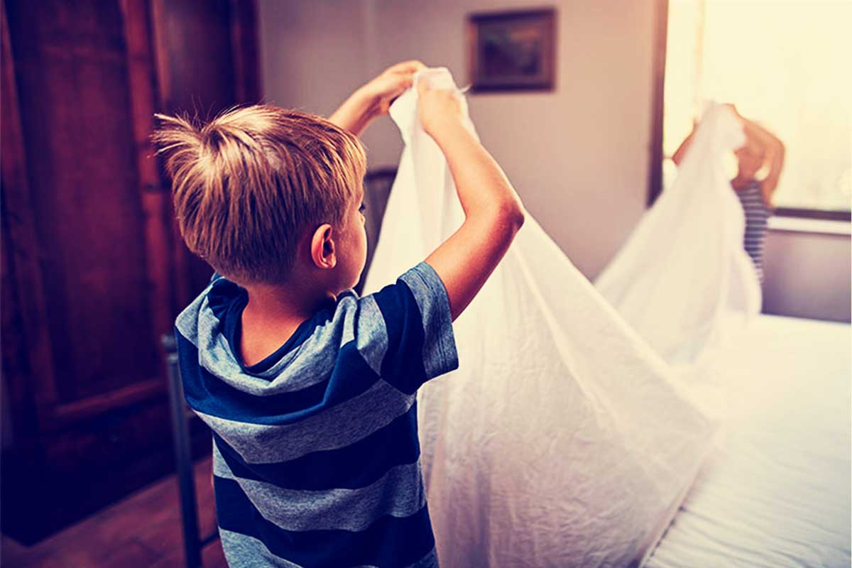 Desarrolla conductas de independencia