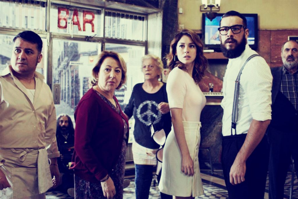 Compartir en el club o en el bar