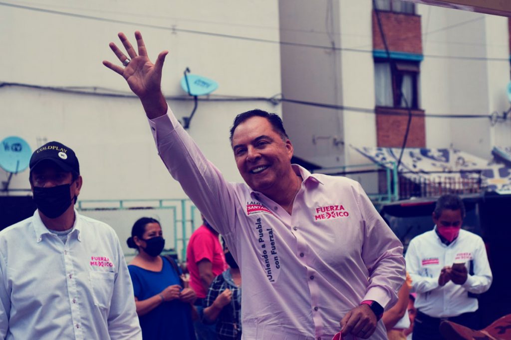 Los poblanos merecemos mejores condiciones de vida: Lalo Rivera Santamaría