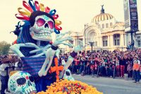 Desfile de día de muertos en la CDMX