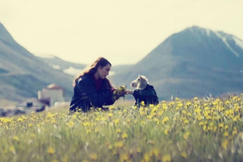 Familia: El color del cristal con que se mira