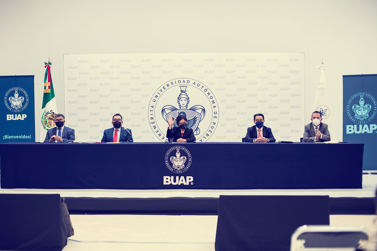 Convoca la Rectora Cedillo a participar en Plan de Desarrollo Institucional