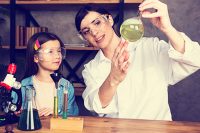Charlas por el Día Internacional de la mujer y la niña en la ciencia