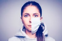 Quitarme la mascarilla me da ansiedad y vergüenza