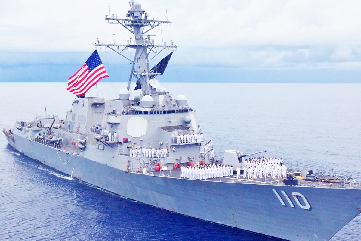 Barcos de guerra de EU navegan por Taiwán en medio de tensión con China