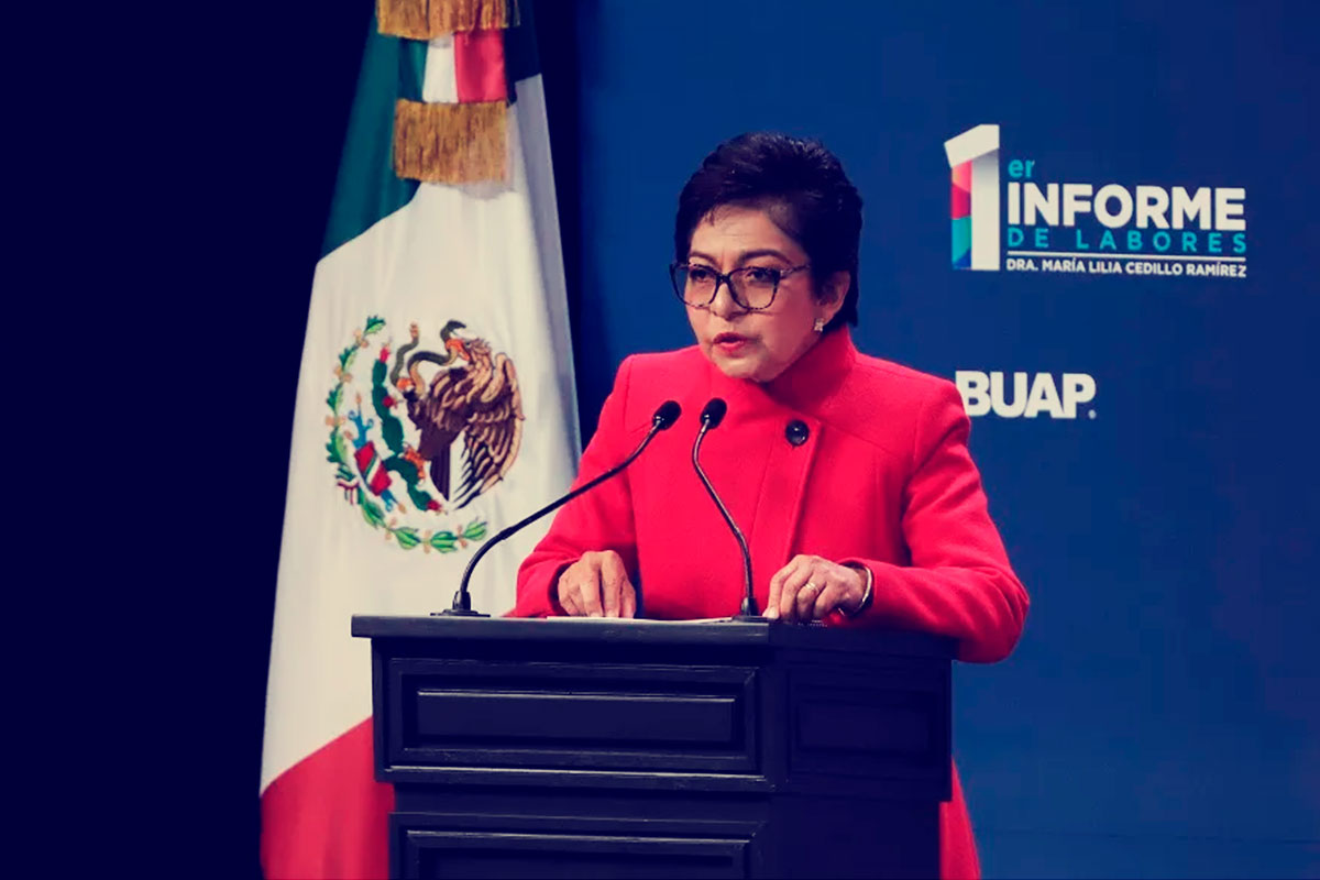 Dra. Lilia Cedillo brinda su 1er informe de labores en la BUAP