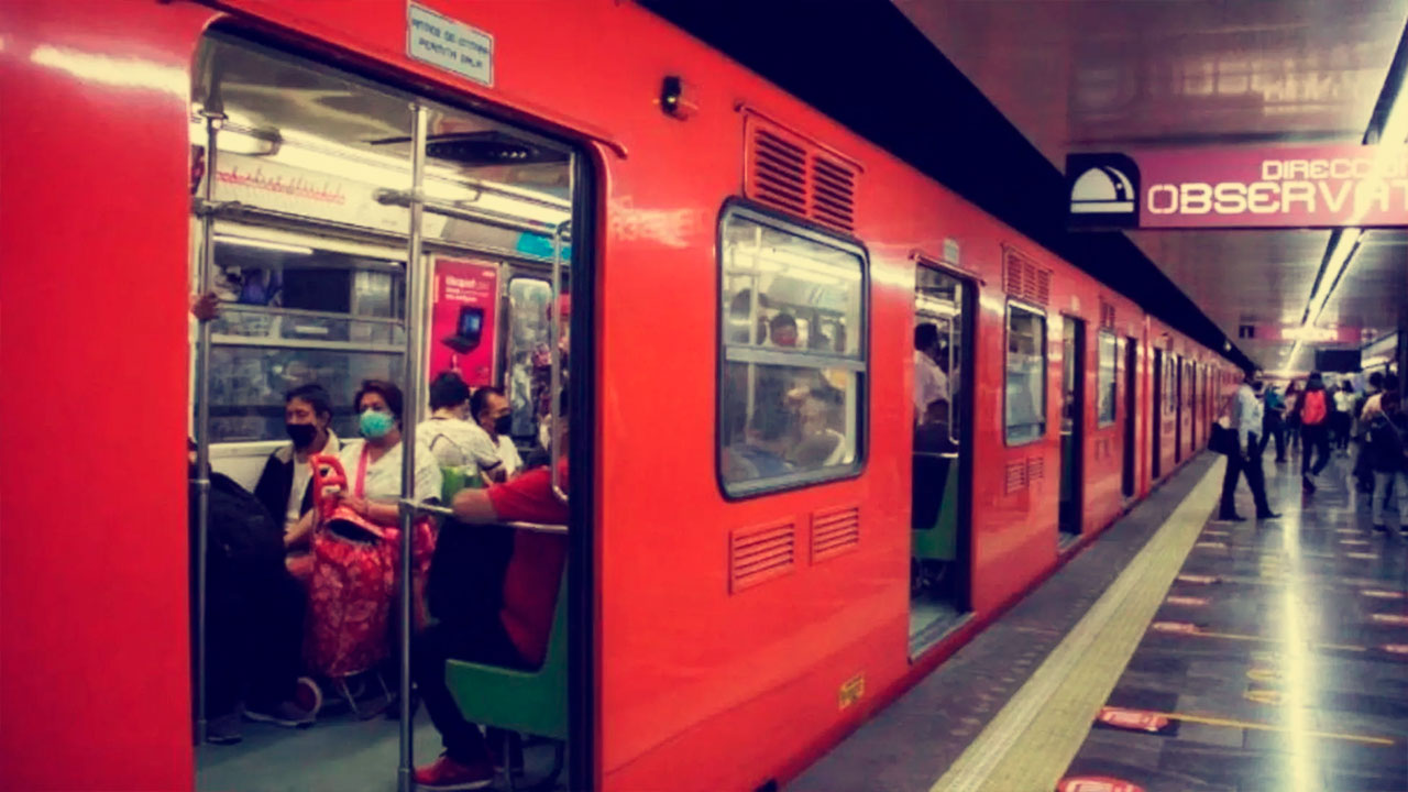 Taquiza en pleno metro 