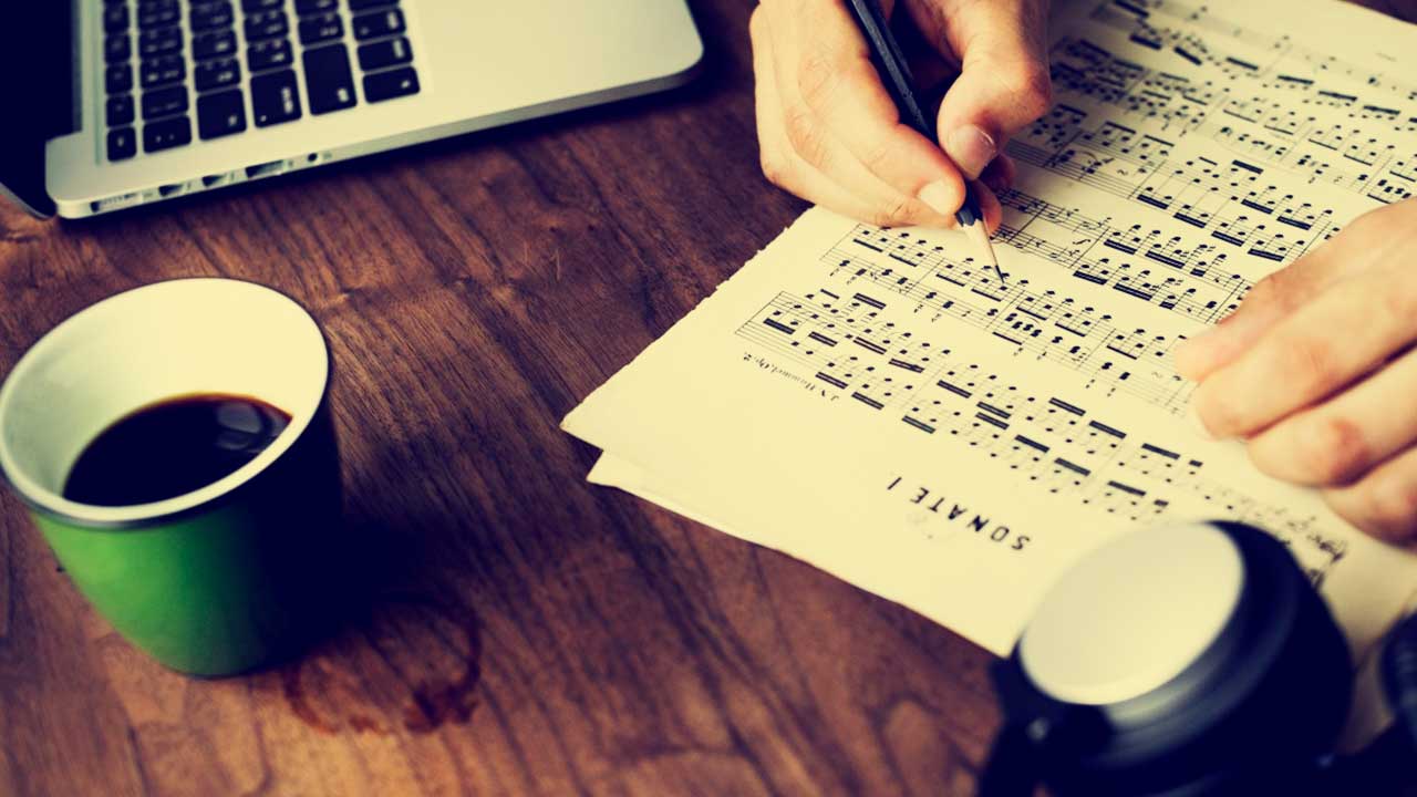 Jueves, un recorrido por Jingles del pasado