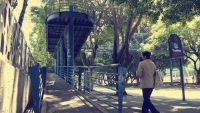 Se va el puente peatonal de Plaza Dorada