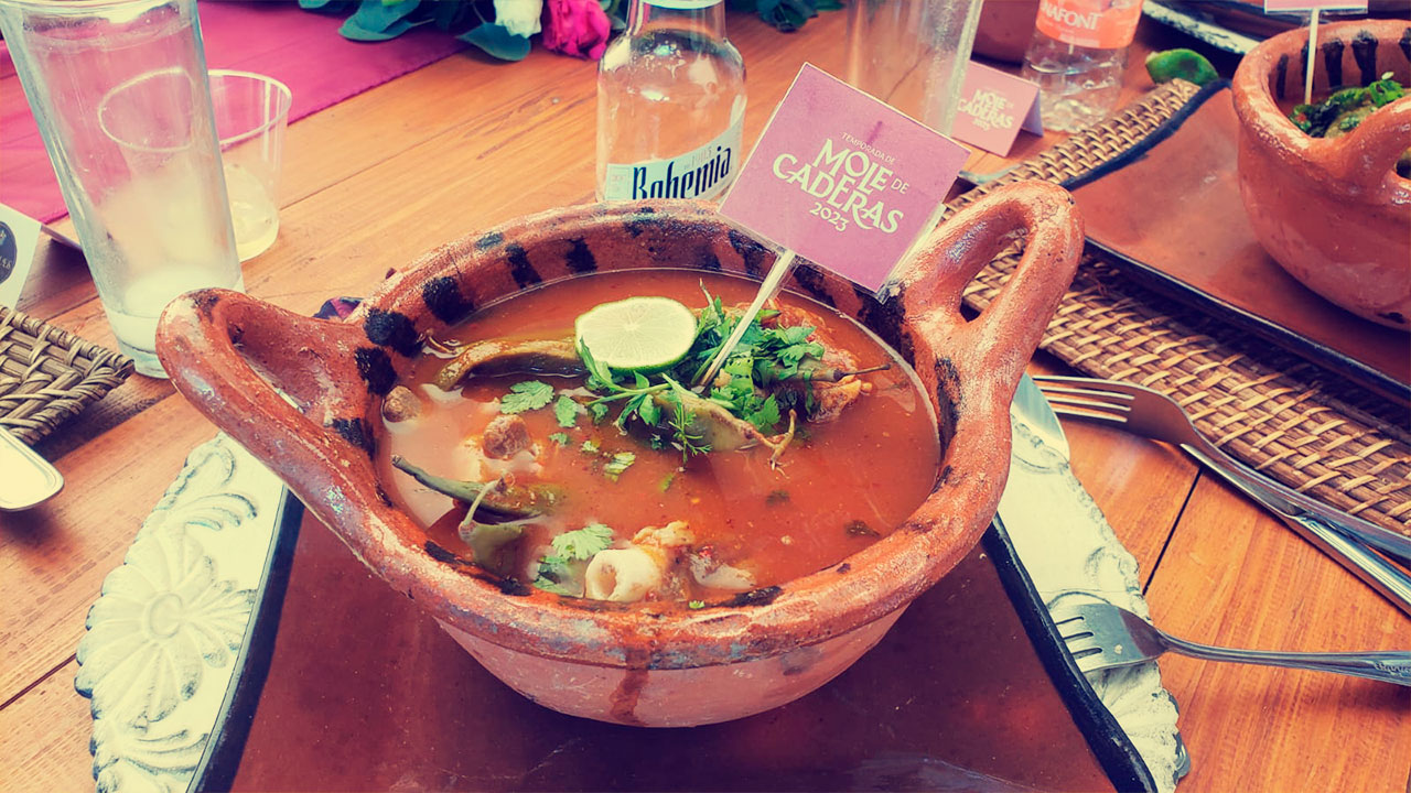 ¡Un rico mole de caderas!