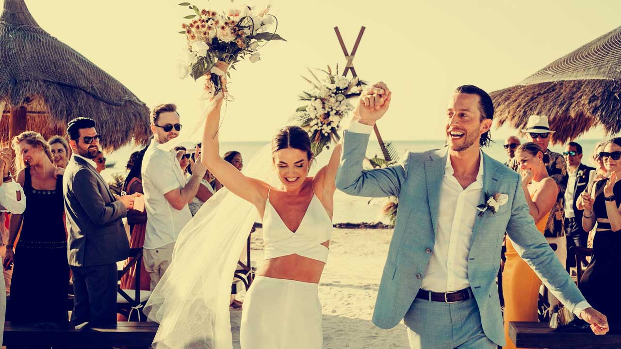 Estafadora se casa con trío y roba $100K