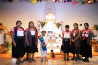 Promueve Turismo altar monumental de Tochimilco en Módulo Turístico de Puebla