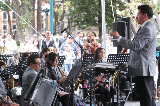 Deleitó la Banda Sinfónica Municipal a familias poblanas en domingo cultural