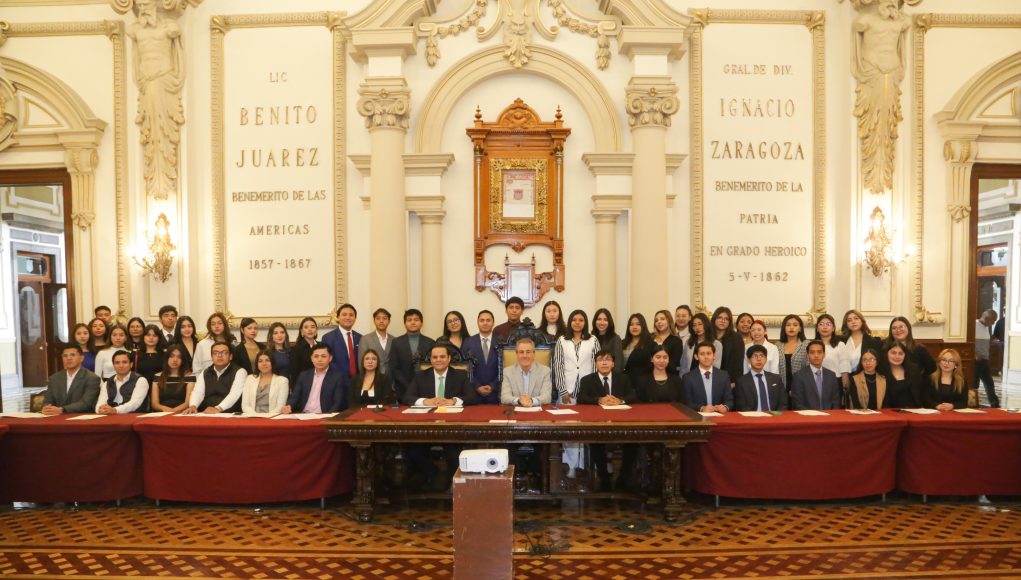 Promueve Pepe Chedraui participación de la juventud con desarrollo de Cabildo Universitario