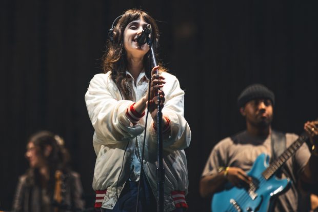 Clairo en el Corona Capital 2024