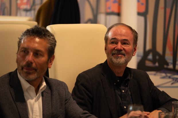 Juan Villoro y Carlos Poblete en el XV Aniversario de Estamos Al Aire