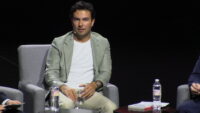 Checo Pérez comparte su inspiradora historia en el Festival de las Ideas 2025 en Puebla