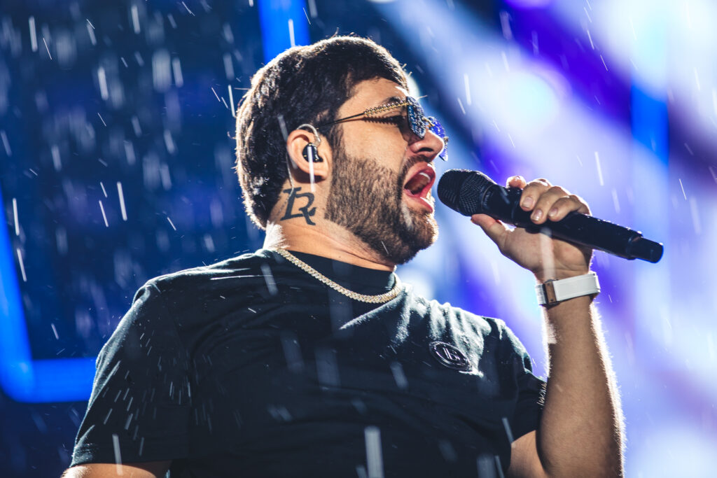 Luis R. Conriquez en el Resuena Dos Equis 2025. Foto: Ludwin Cuevas