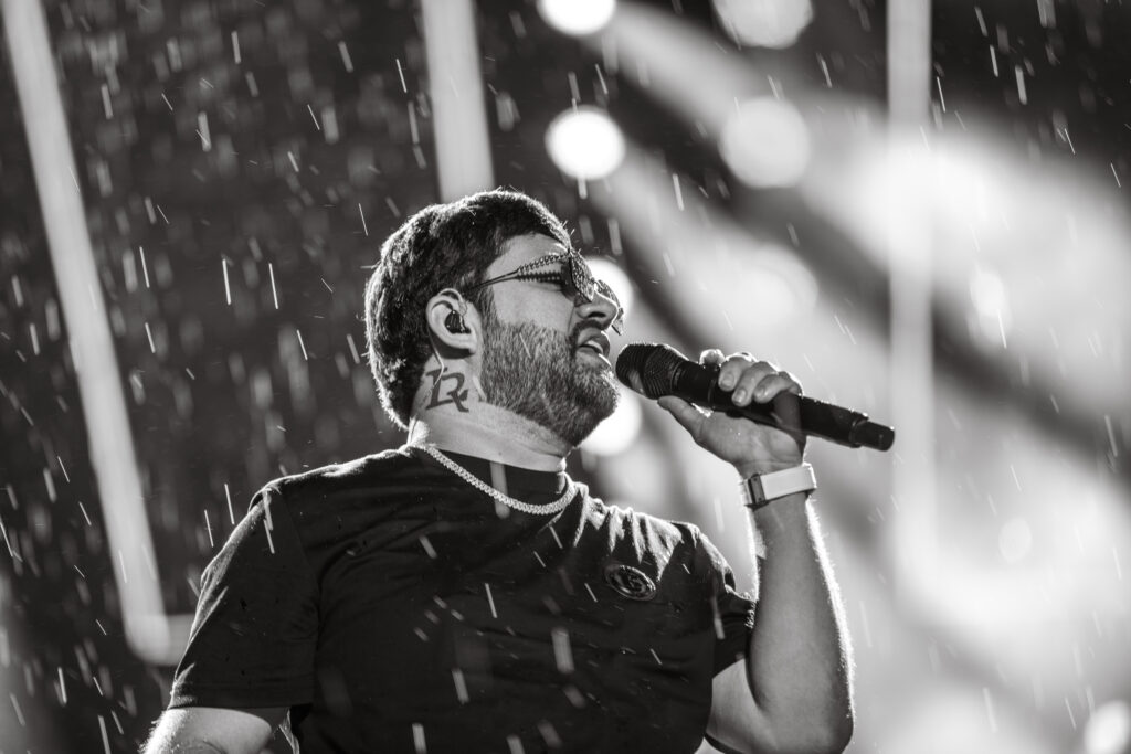 Luis R. Conriquez en el Resuena Dos Equis 2025. Foto: Ludwin Cuevas