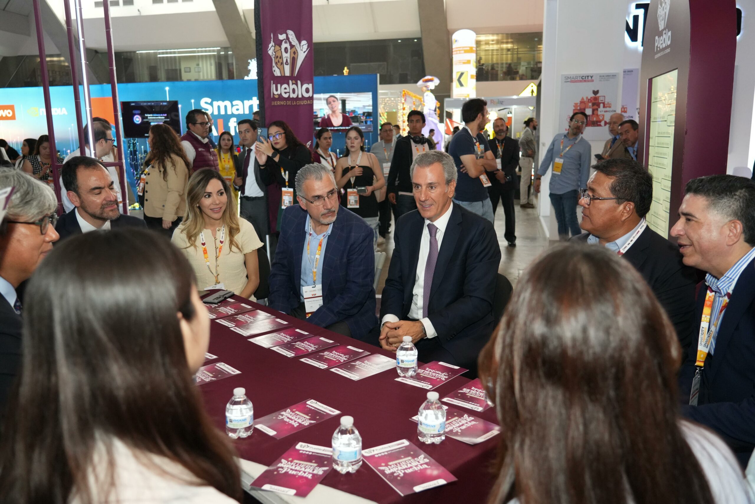 Pepe Chedraui comparte su visión de ciudad inteligente con expertos de Smart City