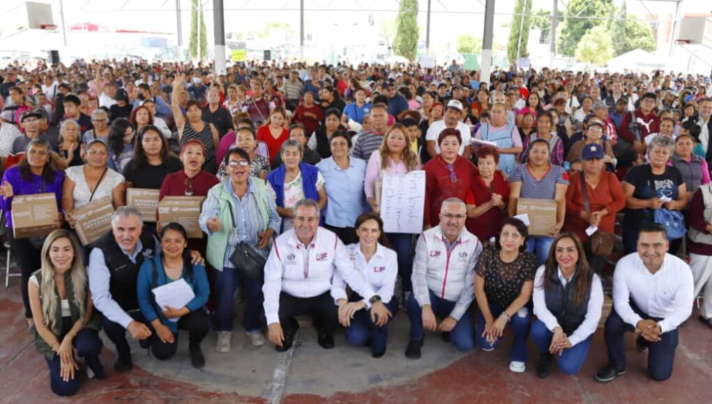 Alimentación Imparable entrega despensas en Puebla