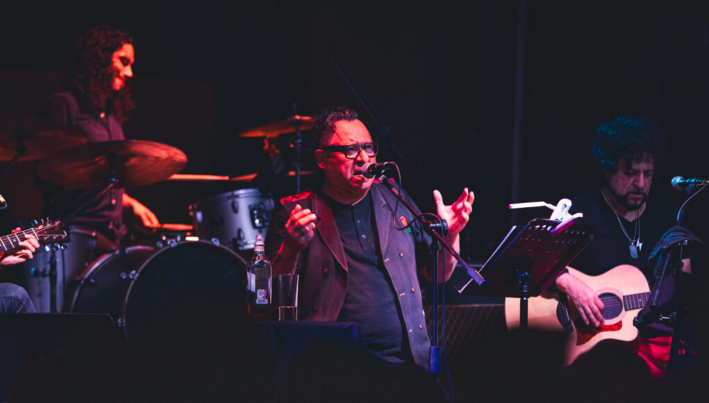 Armando Palomas: historias, whisky y cicatrices en el Beat 803. Foto: Ludwin Cuevas