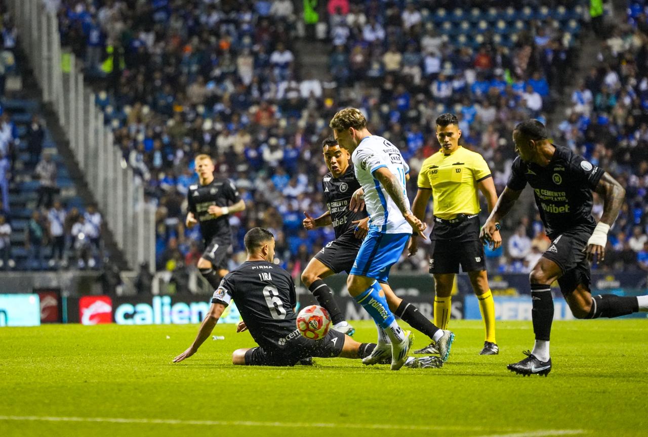 Club Puebla vs Cruz Azul | Jornada 16 | AP2025 | Galería | Foto: <a href="https://www.instagram.com/maurnophoto/" target="_blank" rel="noopener">Alberto Maurno</a>