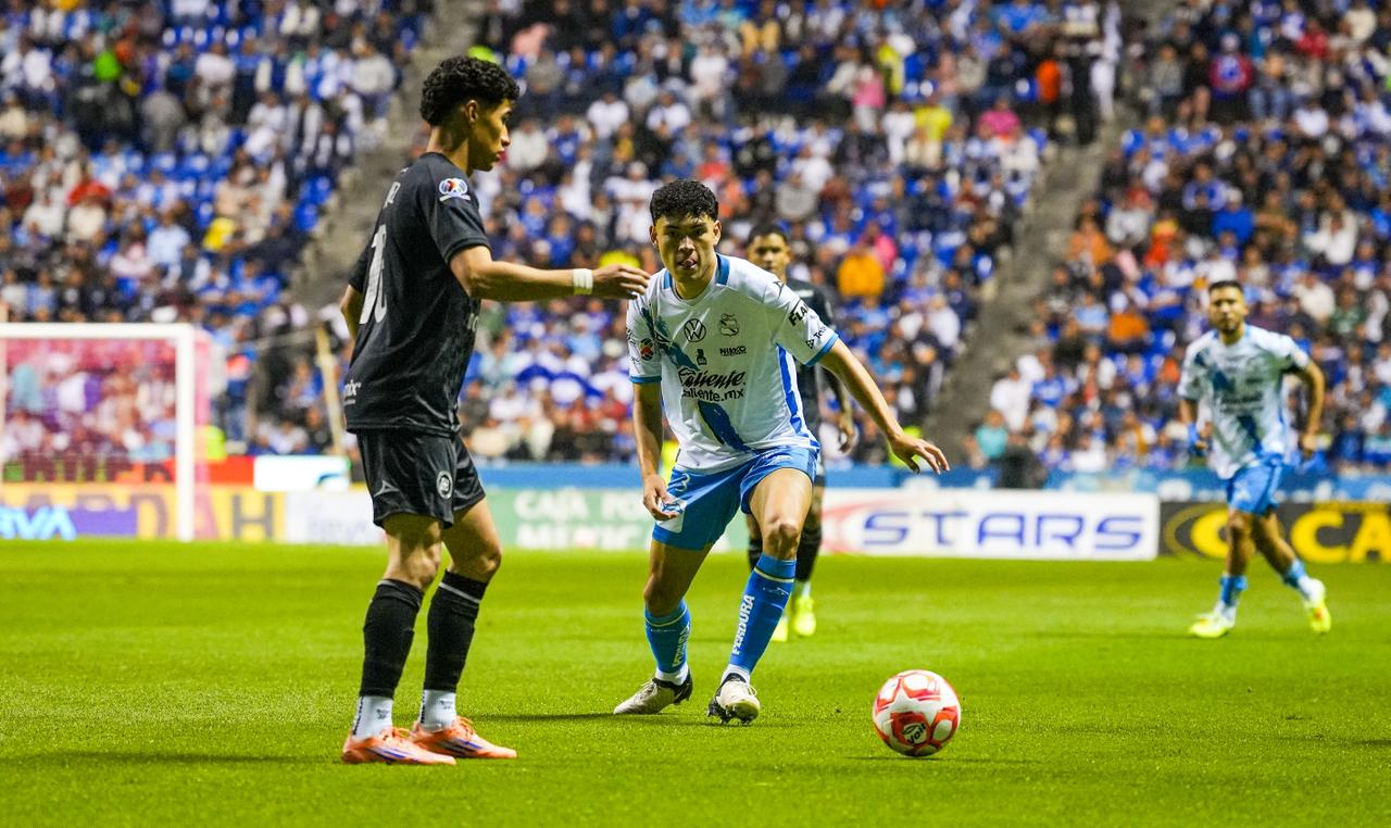 Club Puebla vs Cruz Azul | Jornada 16 | AP2025 | Galería | Foto: <a href="https://www.instagram.com/maurnophoto/" target="_blank" rel="noopener">Alberto Maurno</a>