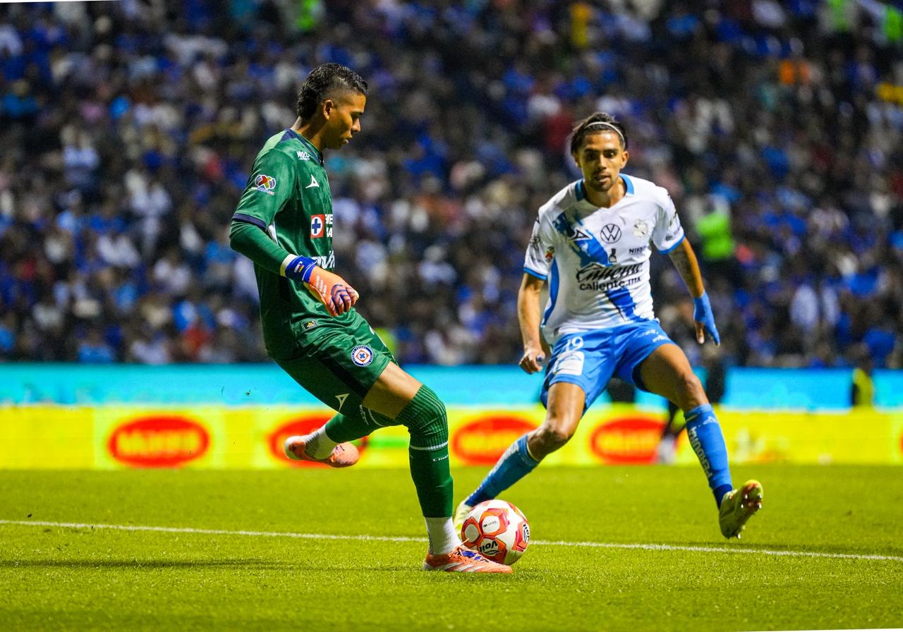 Club Puebla vs Cruz Azul | Jornada 16 | AP2025 | Galería | Foto: <a href="https://www.instagram.com/maurnophoto/" target="_blank" rel="noopener">Alberto Maurno</a>