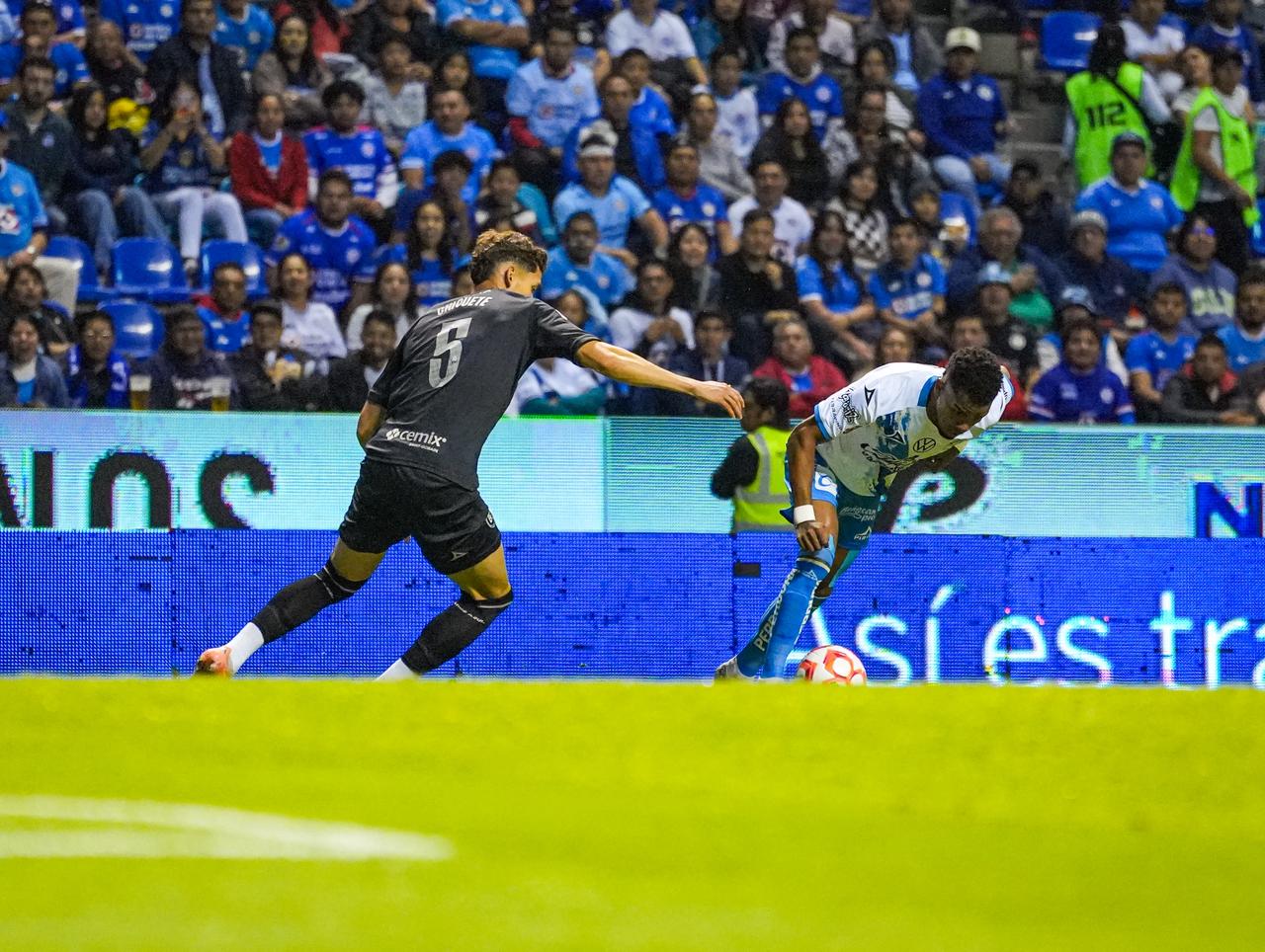 Club Puebla vs Cruz Azul | Jornada 16 | AP2025 | Galería | Foto: <a href="https://www.instagram.com/maurnophoto/" target="_blank" rel="noopener">Alberto Maurno</a>
