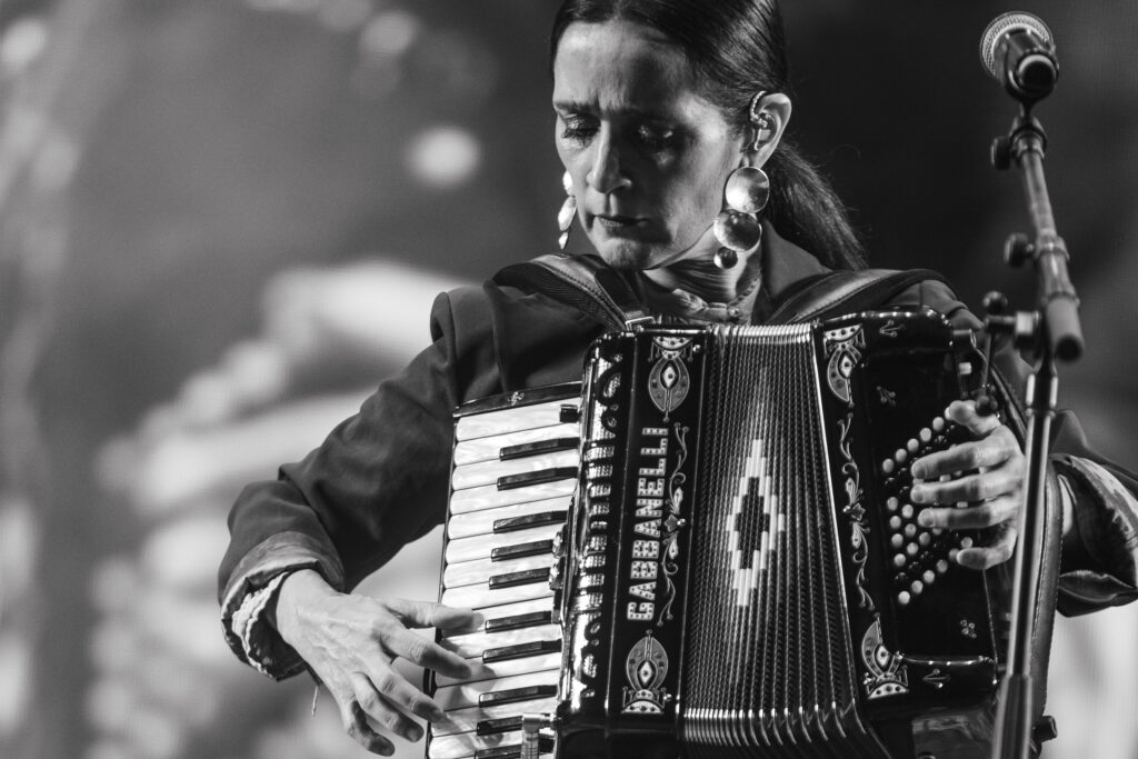 Julieta Venegas en el Tecate Comuna 2025. Foto: Ludwin Cuevas