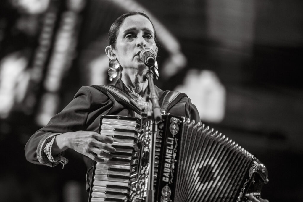 Julieta Venegas en el Tecate Comuna 2025. Foto: Ludwin Cuevas