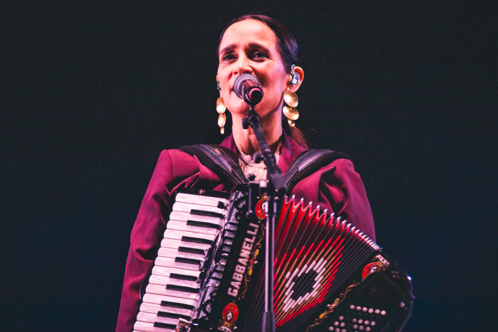 Julieta Venegas en el Tecate Comuna 2025. Foto: Ludwin Cuevas