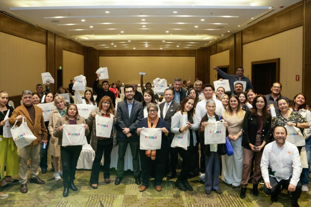 Puebla se promociona ante la industria turística de Jalisco