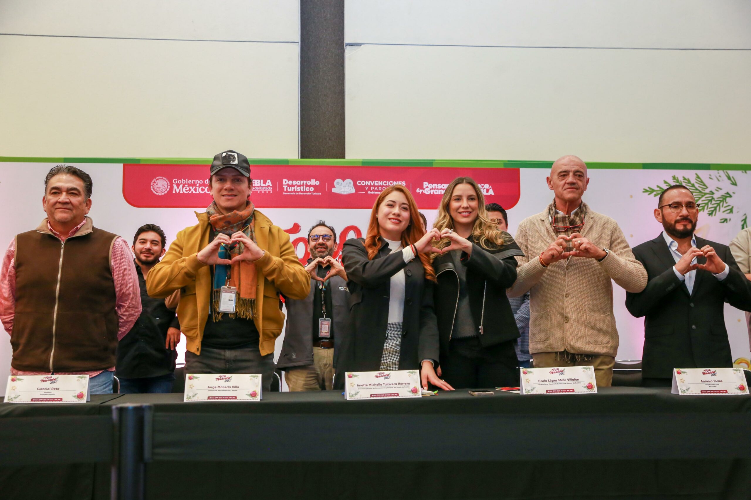Puebla enciende la Navidad con el Foro Navideño 360