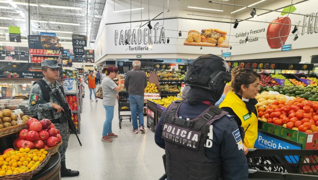 Operativo “Unidos Por Ti” revisa 520 negocios y refuerza la seguridad en Puebla Operativo “Unidos Por Ti” revisa 520 negocios y refuerza la seguridad en Puebla