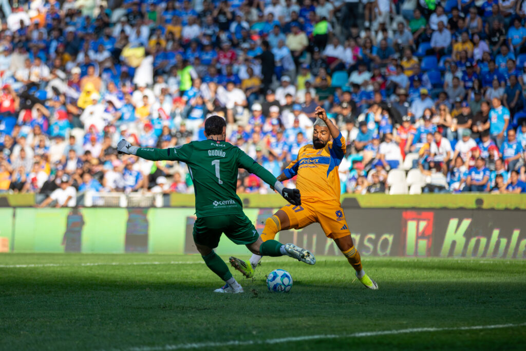 Cruz Azul vs Tigres|J6 Liga MX CL 26. Foto: Ludwin Cuevas