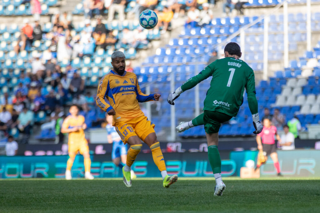 Cruz Azul vs Tigres|J6 Liga MX CL 26. Foto: Ludwin Cuevas