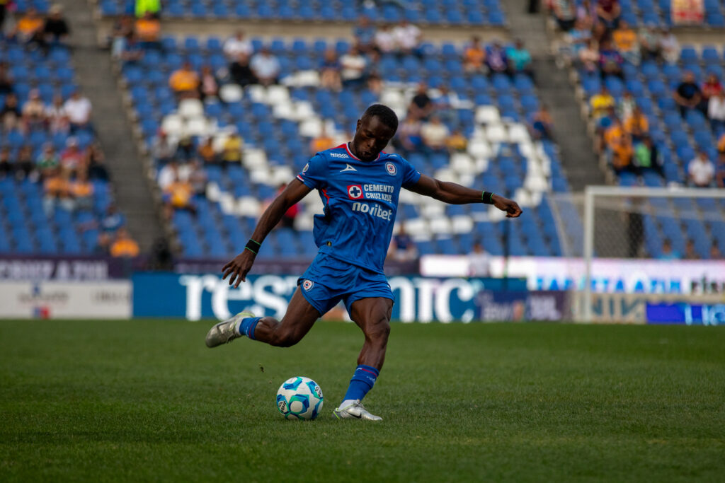 Cruz Azul vs Tigres|J6 Liga MX CL 26. Foto: Ludwin Cuevas