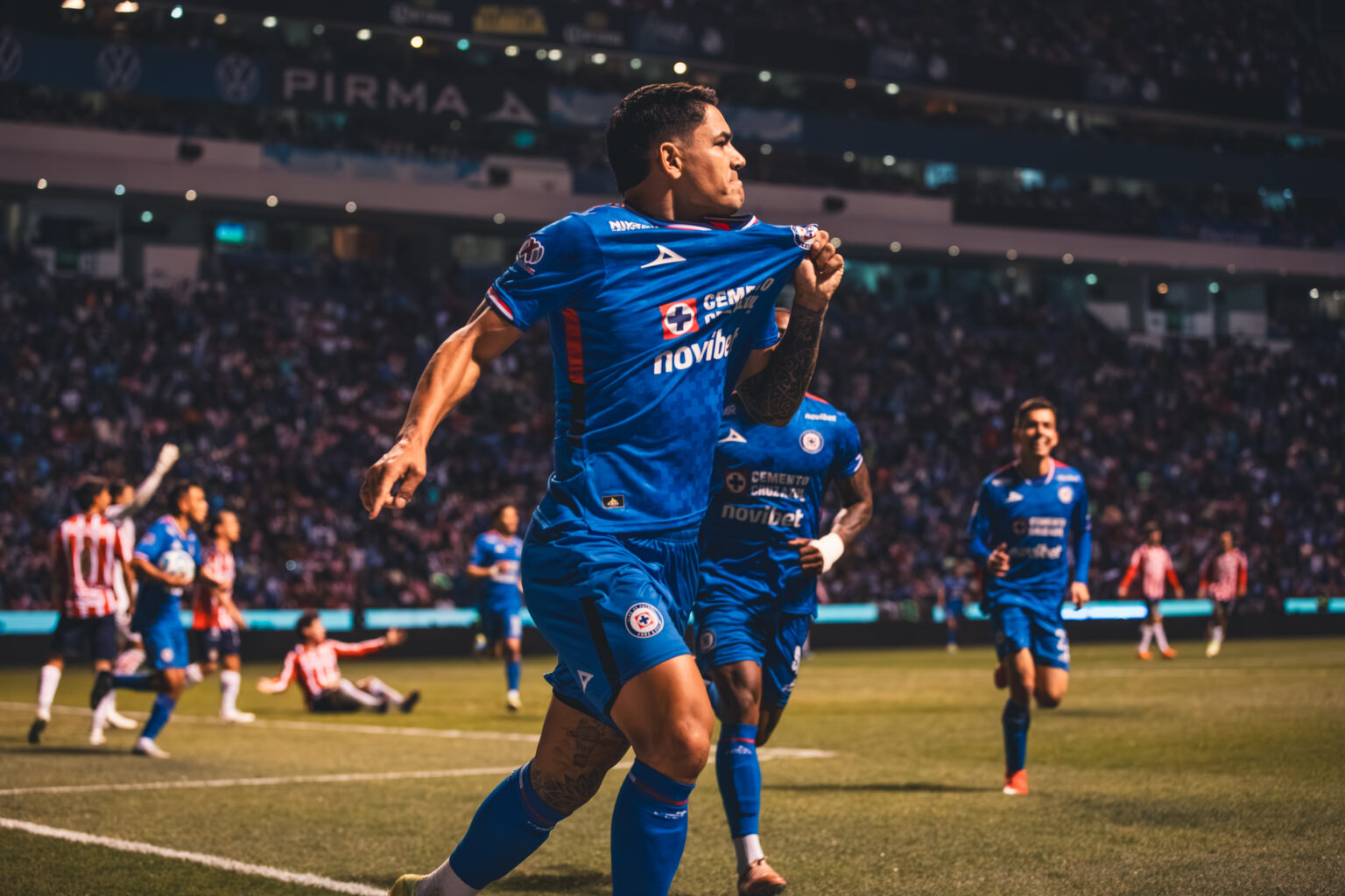 J7 Cruz Azul vs Chivas CL26. Foto: Ludwin Cuevas