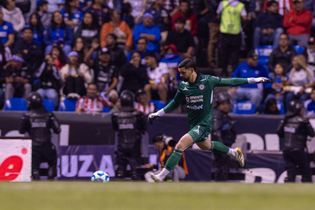 J7 Cruz Azul vs Chivas CL26. Foto: Ludwin Cuevas