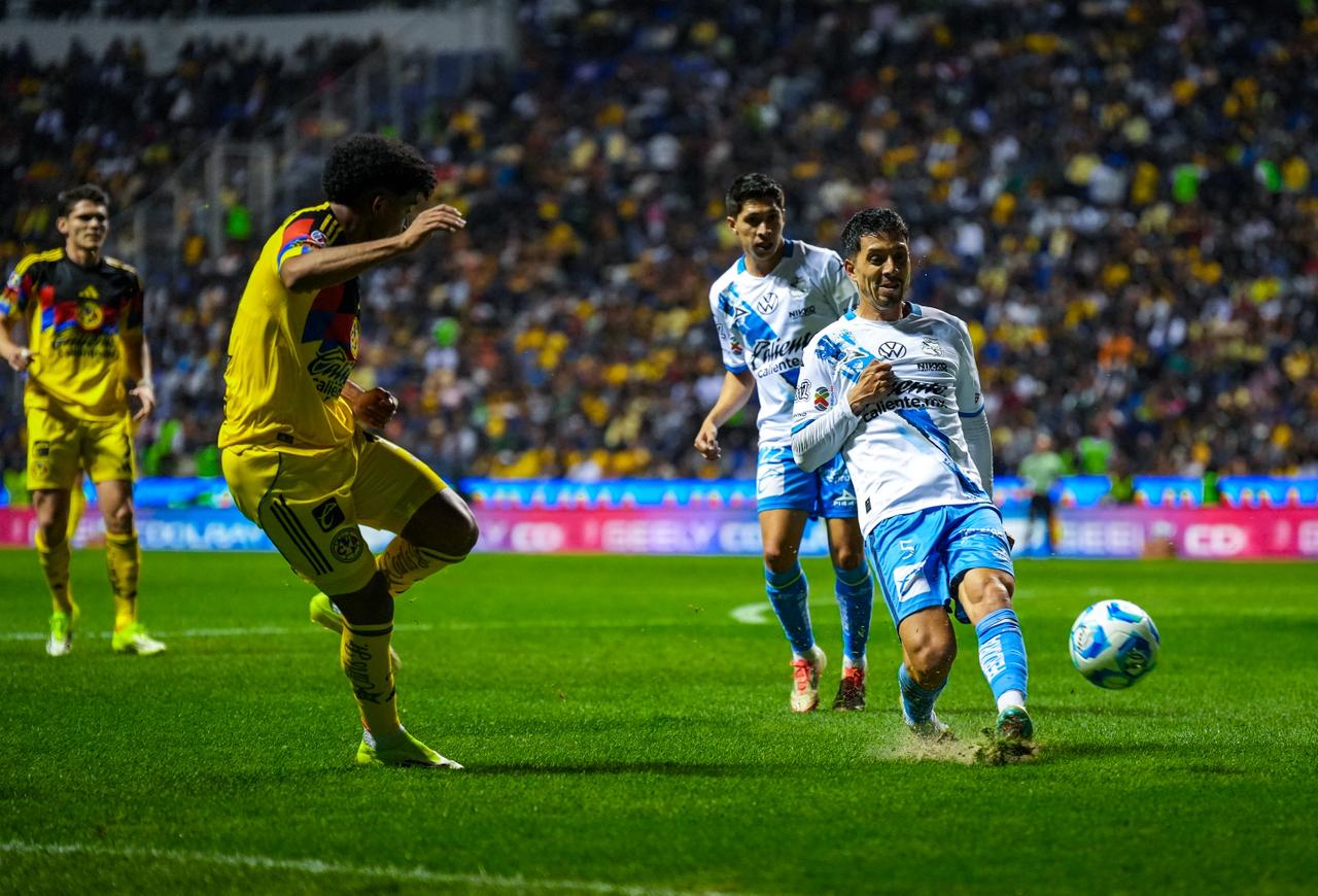 J7 Puebla VS América. Foto: <a href="https://www.instagram.com/maurnophoto/" target="_blank" rel="noopener">AlbertoMaurno</a>