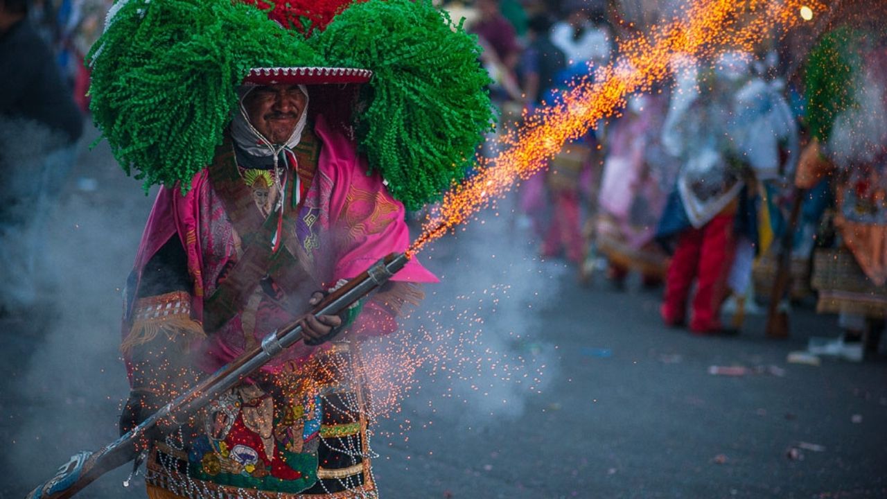 Carnavales del mundo y los Huehues: tradición viva en Huejotzingo