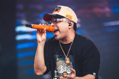 MC Davo enciende el Resuena Dos Equis 2026