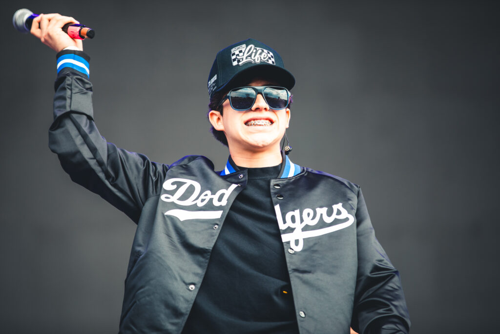 Omar Camacho destaca en el Resuena Dos Equis 2026