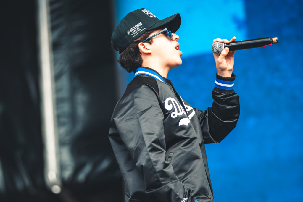 Omar Camacho destaca en el Resuena Dos Equis 2026